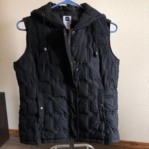 GAP PUFFER VEST